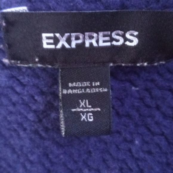*Express sweater size xl ( box O ) - Picture 3 of 3